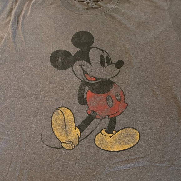 Disney Dads needed! Vintage inspired Mickey T-shirt - Picture 3 of 3